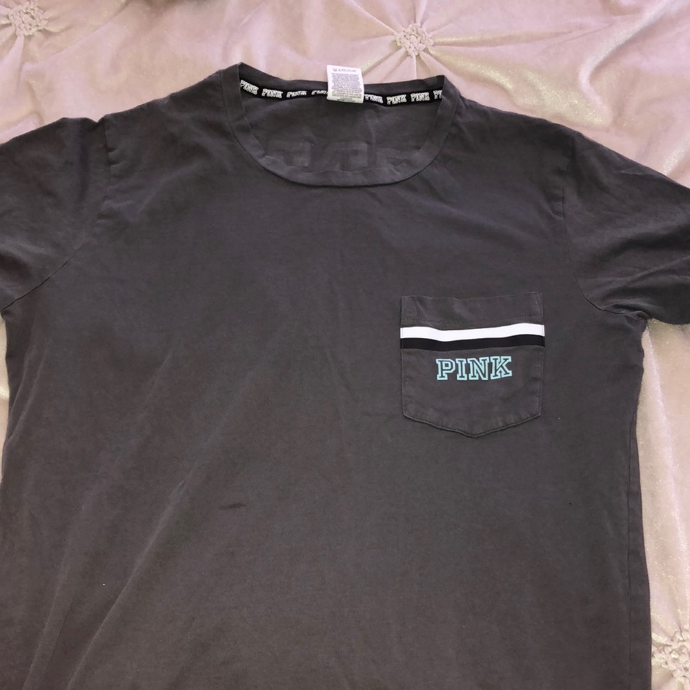 vs pink grey t-shirt